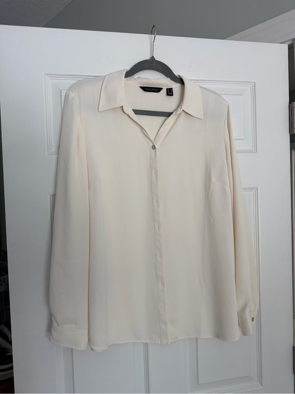 Susan Graver Cream Long-Sleeve Dress Shirt